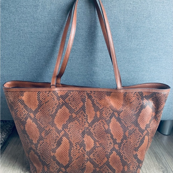 Sam Edelman Fall Tote - Picture 4 of 6